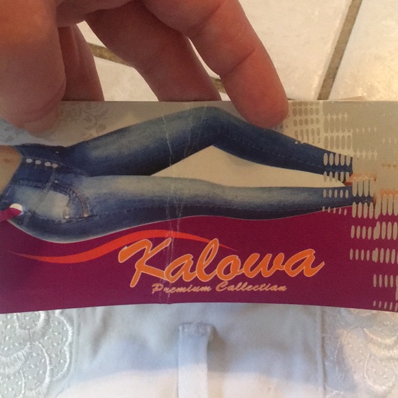 HW WHITE JEANS - Picture 12 of 14